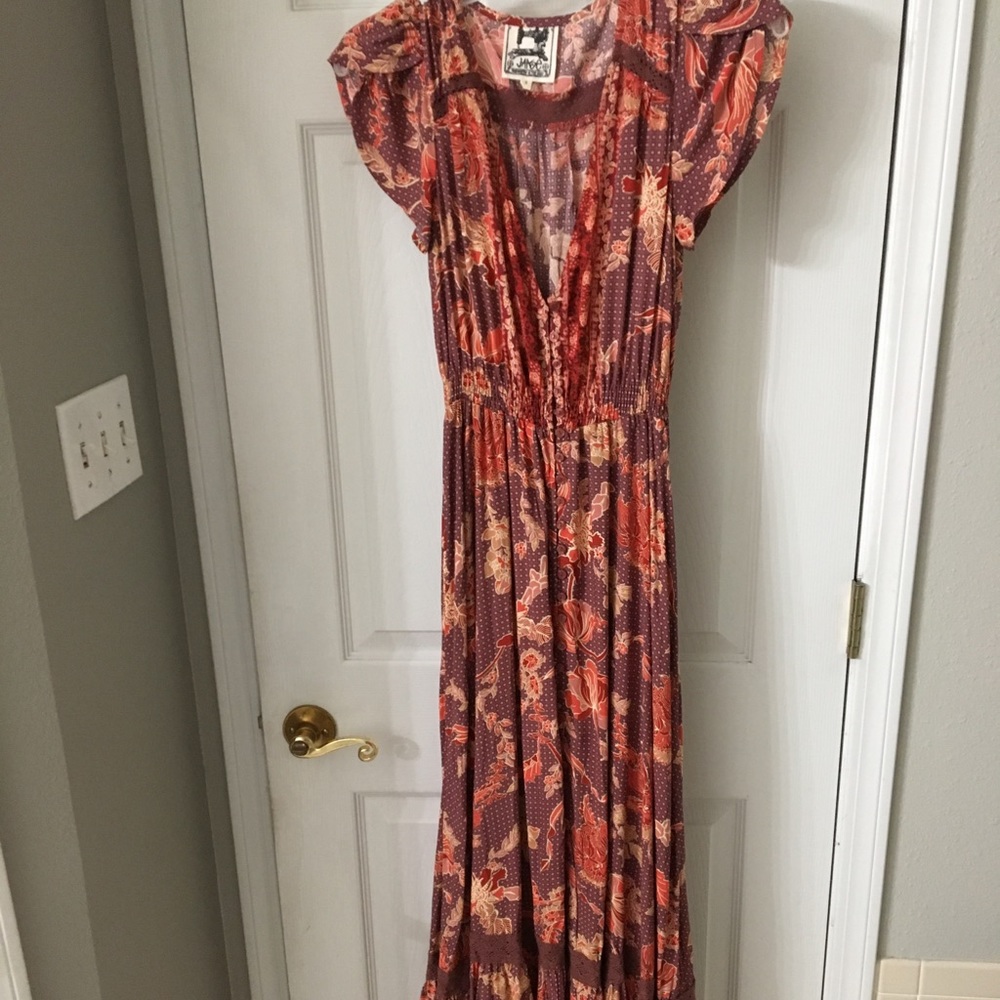 Women’s dress